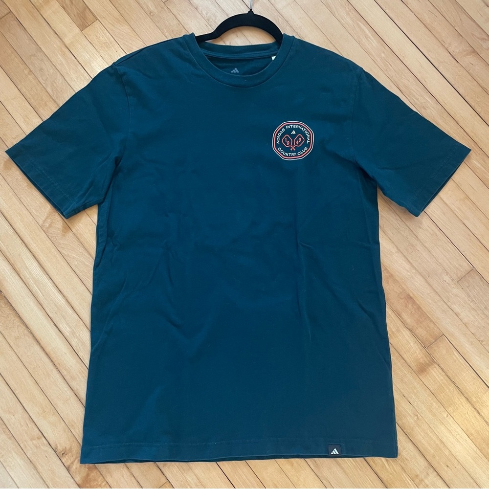 ADIDAS Country Club Graphic Tee T-Shirt Top Tennis Prep Pickleball Country Club